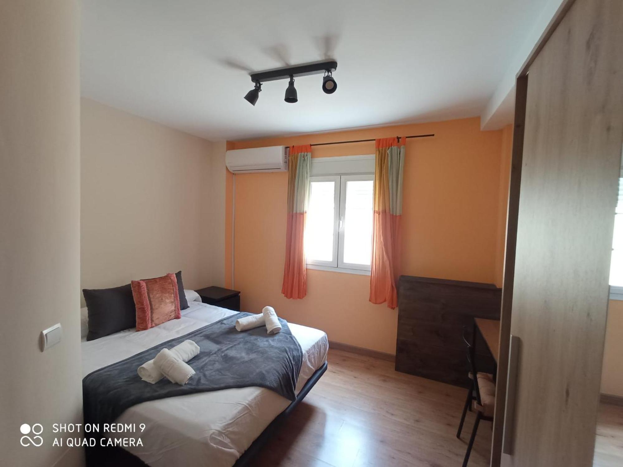 Duplex En Centro De Malaga, Calle Nuno Gomez Appartement *